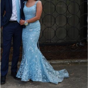 Ellie Wilde sz 8 blue floral sparkle prom dress